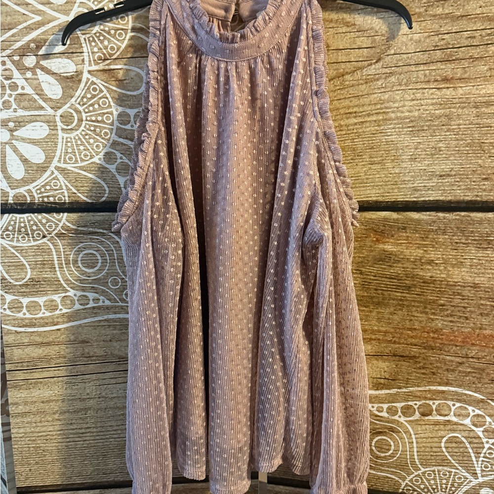 Sleeveless Textured Blouse in Mauve